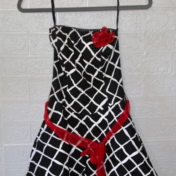 Ruby Rox Checkered Strapless Dress - Picture 2 of 7